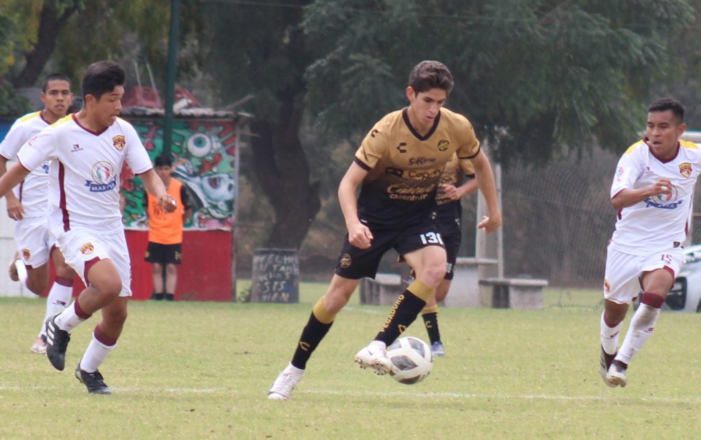 DANIEL HIZO EL TERCERO