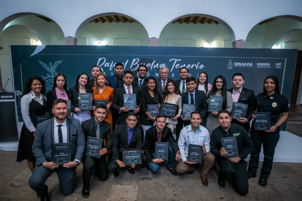 PREMIOS BUELNA TENMORIO