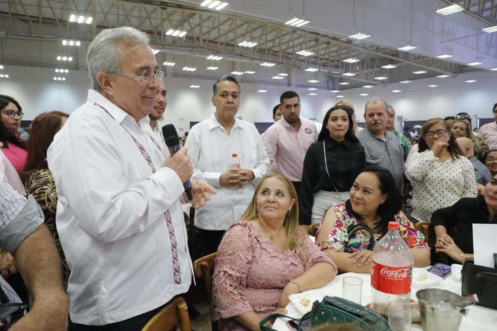 Rocha con madres de Stase