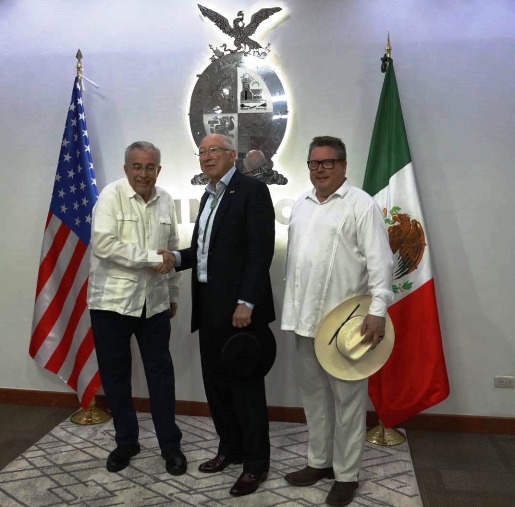Rocha y Embajador