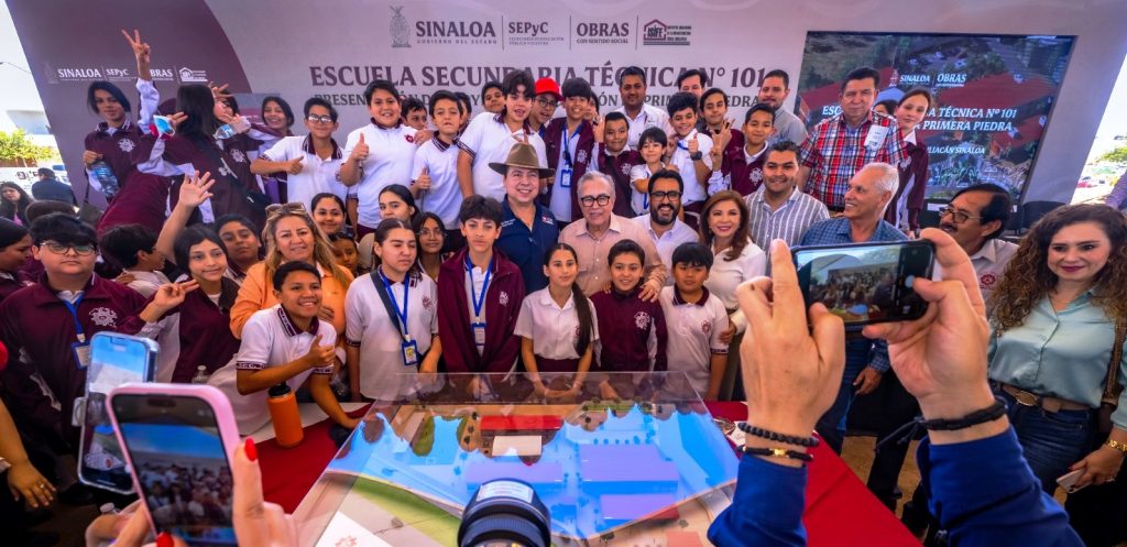 INICIAN SECUNDARIA VALLE ALTO