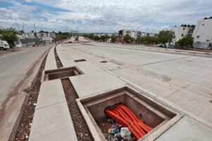 EL GOBIERNO NO DETIENE LA OBRA PÚBLICA