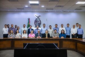 ROCHA SE REUEN CON SU GABINETE. YERALDINE REGRESA A LA SECRETARÍA DE GOBIERNO