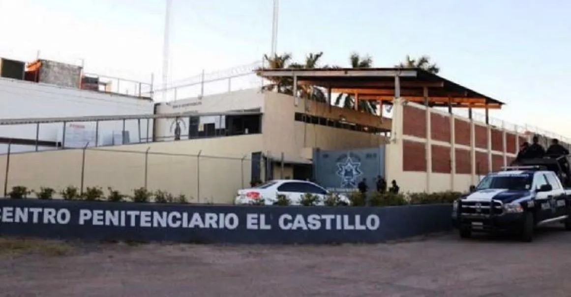 DIEZ MUERTOS Y 16 HERIDOS EN RIÑA EN PENAL DE MAZATLÁN